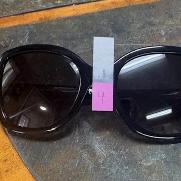 Women's sunglasses - Picture 4 of 9